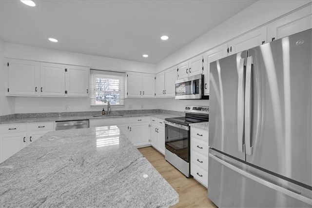 2511 S 14th Street, Leavenworth, KS 66048