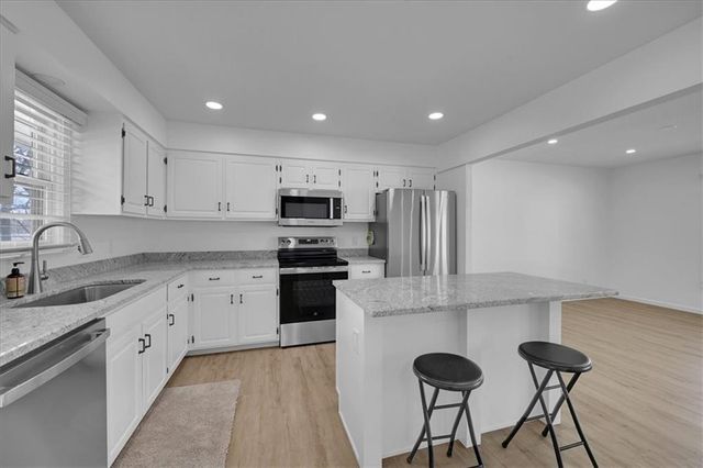 2511 S 14th Street, Leavenworth, KS 66048