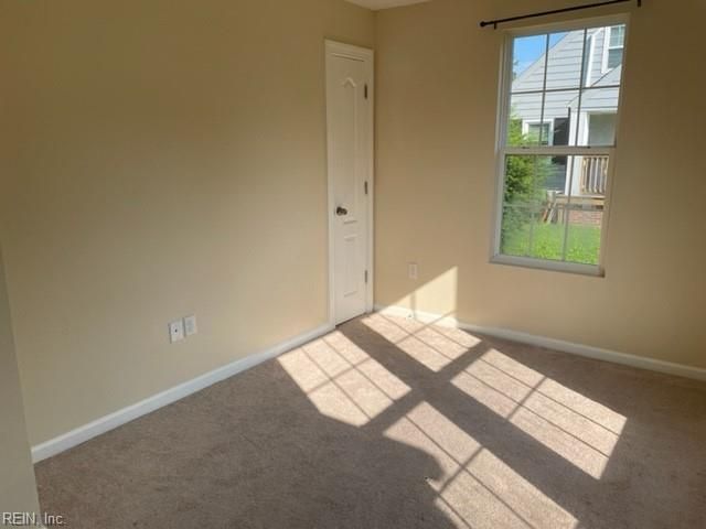 8031 Roxboro RD, Norfolk, VA 23505