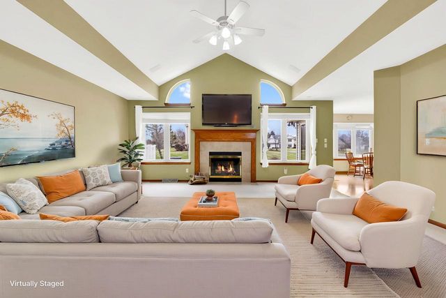 N67W13397 Roman COURT, Menomonee Falls, WI 53051