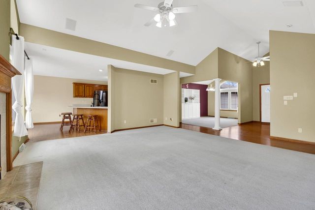 N67W13397 Roman COURT, Menomonee Falls, WI 53051