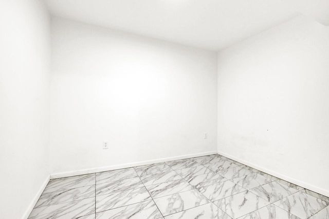 N67W13397 Roman COURT, Menomonee Falls, WI 53051