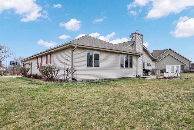 N67W13397 Roman COURT, Menomonee Falls, WI 53051
