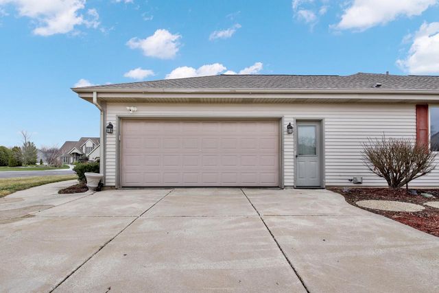 N67W13397 Roman COURT, Menomonee Falls, WI 53051