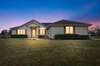 N67W13397 Roman COURT, Menomonee Falls, WI 53051
