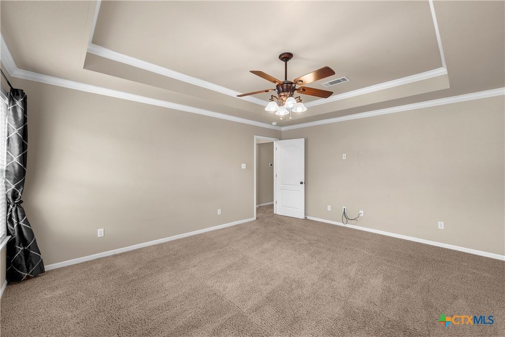 Image 20 of property listing at 112 Arbor Drive, Little River Academy, TX 76554