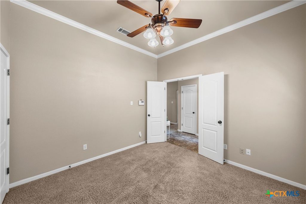 Image 24 of property listing at 112 Arbor Drive, Little River Academy, TX 76554