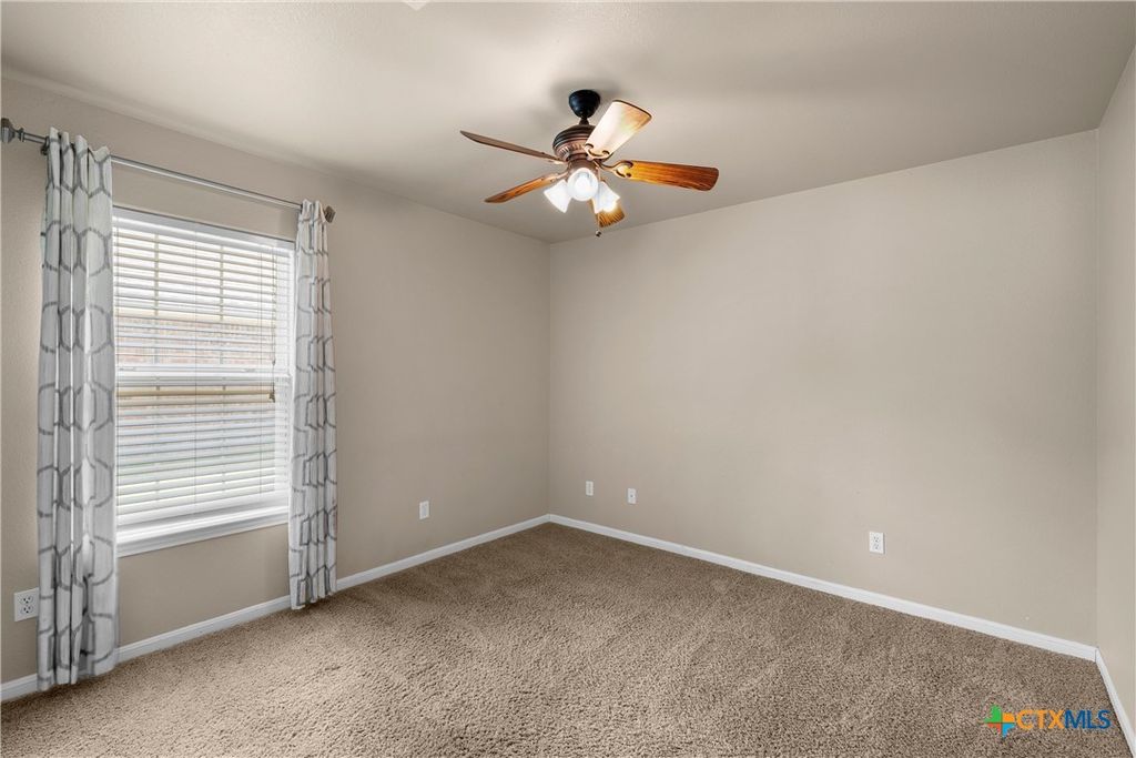 Image 28 of property listing at 112 Arbor Drive, Little River Academy, TX 76554
