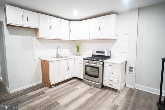 1840 E OAKDALE ST, Philadelphia, PA 19125