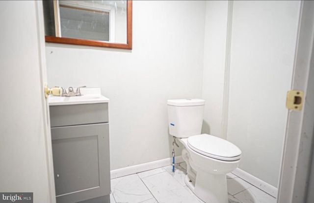 1840 E OAKDALE ST, Philadelphia, PA 19125