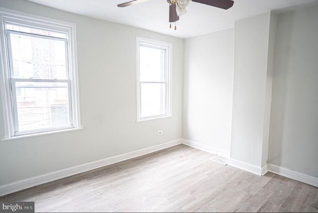 1840 E OAKDALE ST, Philadelphia, PA 19125