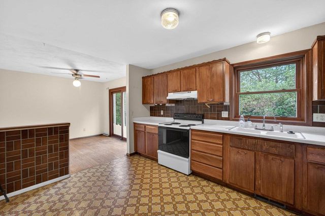 1605 Maple Street, Middleton, WI 53562