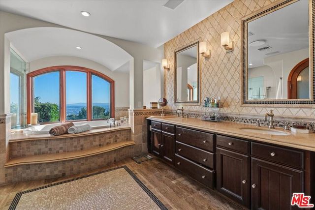 1740 Carla, Beverly Hills, CA 90210