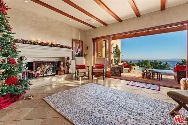 1740 Carla, Beverly Hills, CA 90210