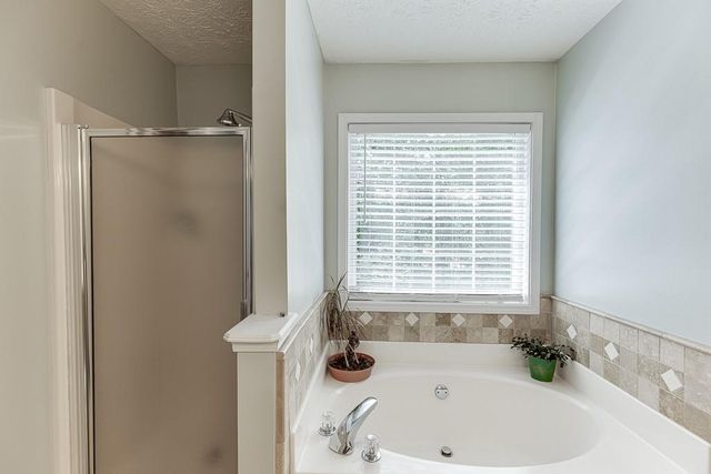 3980 Piper Glen Drive, Buford, GA 30519