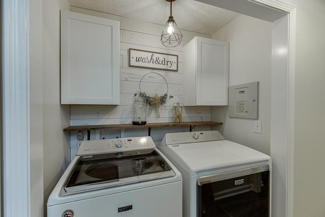 3980 Piper Glen Drive, Buford, GA 30519