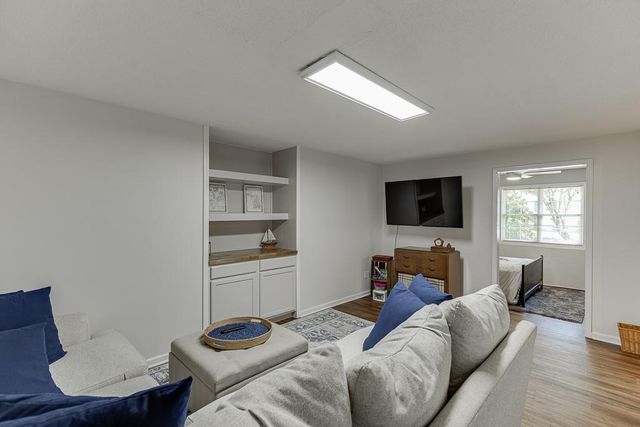 3980 Piper Glen Drive, Buford, GA 30519