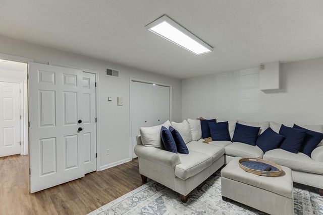 3980 Piper Glen Drive, Buford, GA 30519