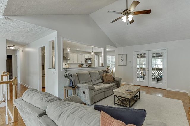 3980 Piper Glen Drive, Buford, GA 30519