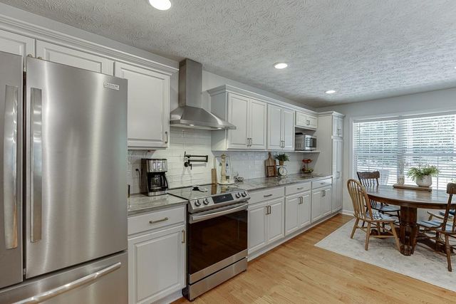 3980 Piper Glen Drive, Buford, GA 30519
