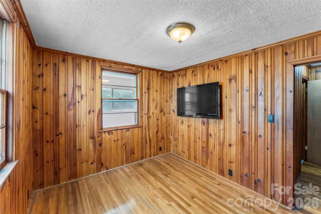 194 Virginia Drive, Marion, NC 28752