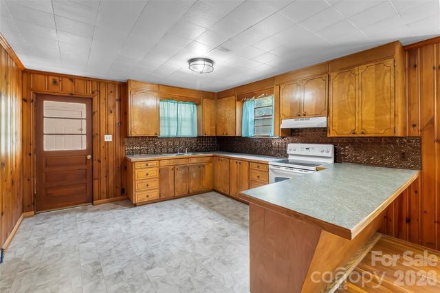 194 Virginia Drive, Marion, NC 28752