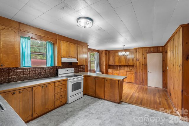 194 Virginia Drive, Marion, NC 28752