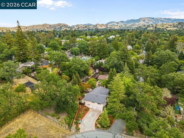 1 Kayser Ct, Walnut Creek, CA 94596