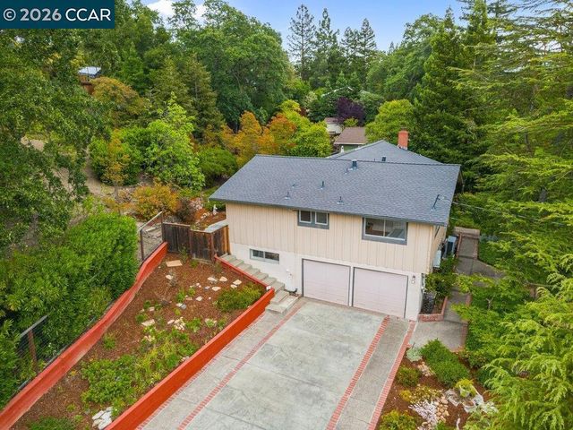 1 Kayser Ct, Walnut Creek, CA 94596