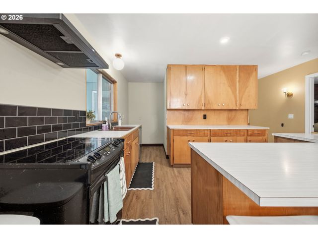 15102 Se Clatsop St, Happy Valley, OR 97086
