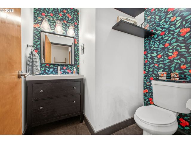 15102 Se Clatsop St, Happy Valley, OR 97086