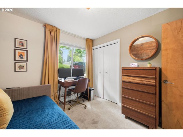 15102 Se Clatsop St, Happy Valley, OR 97086