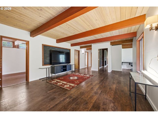 15102 Se Clatsop St, Happy Valley, OR 97086