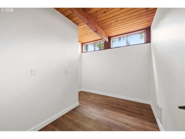 15102 Se Clatsop St, Happy Valley, OR 97086