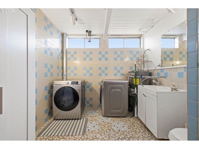 15102 Se Clatsop St, Happy Valley, OR 97086