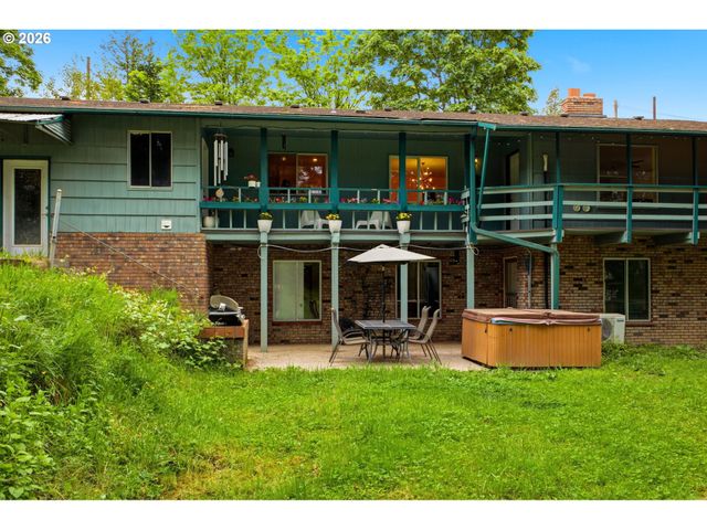 15102 Se Clatsop St, Happy Valley, OR 97086