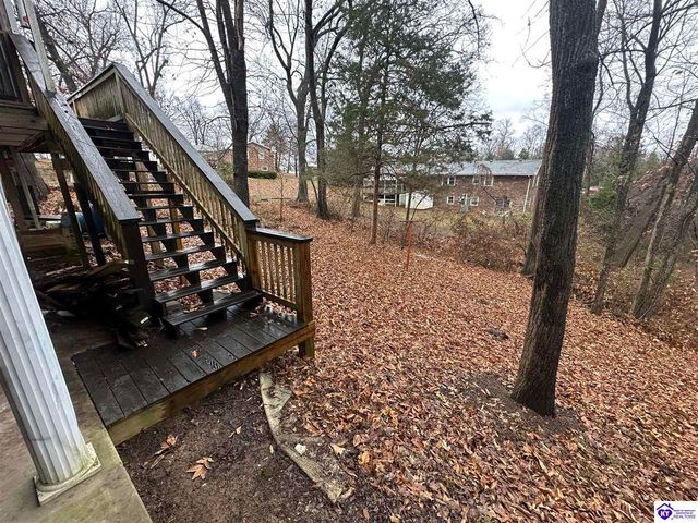 202 Edgewood Drive, Radcliff, KY 40160