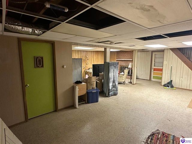 202 Edgewood Drive, Radcliff, KY 40160