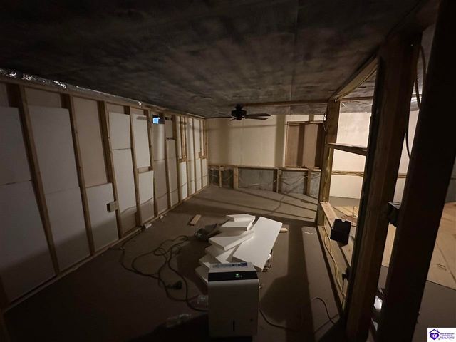 202 Edgewood Drive, Radcliff, KY 40160