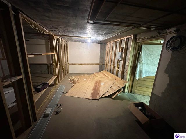 202 Edgewood Drive, Radcliff, KY 40160