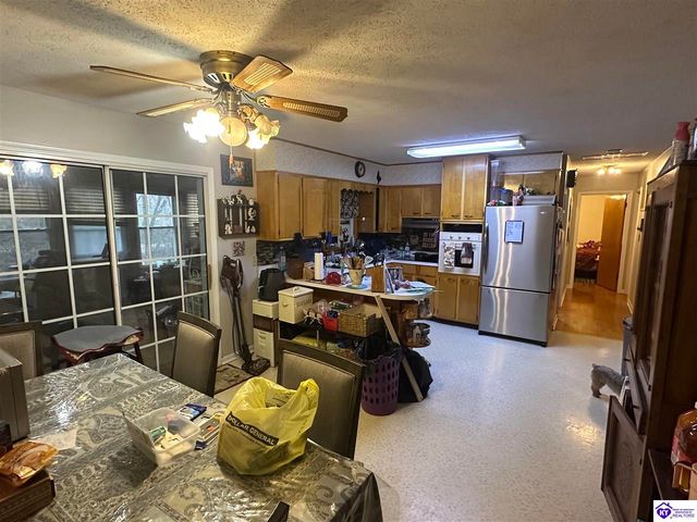 202 Edgewood Drive, Radcliff, KY 40160