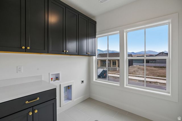 7213 S SAGE RD, West Jordan, UT 84081