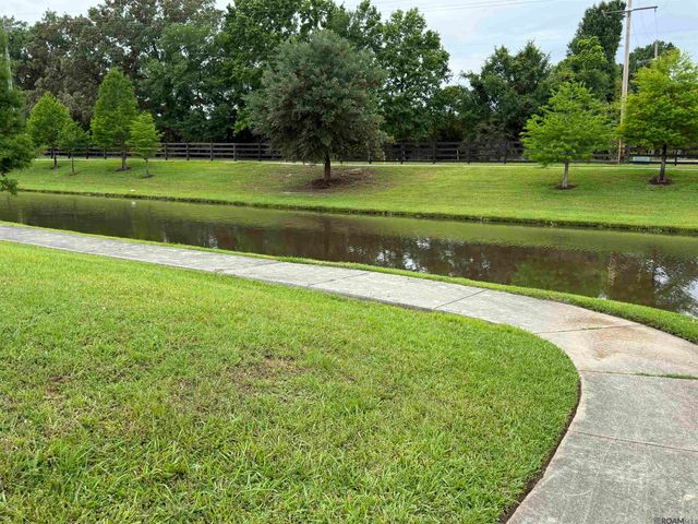 8522 Columbia Ct, Baton Rouge, LA 70817