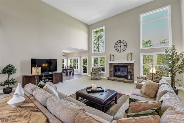 9000 Crooked Creek Lane, Broadview Heights, OH 44147