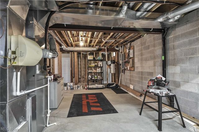 9000 Crooked Creek Lane, Broadview Heights, OH 44147