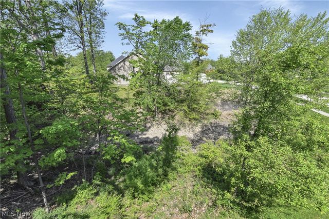 9000 Crooked Creek Lane, Broadview Heights, OH 44147