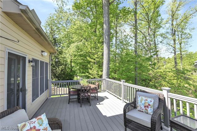 9000 Crooked Creek Lane, Broadview Heights, OH 44147