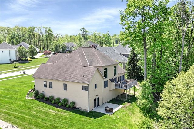 9000 Crooked Creek Lane, Broadview Heights, OH 44147