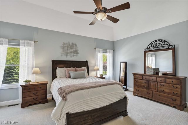 9000 Crooked Creek Lane, Broadview Heights, OH 44147