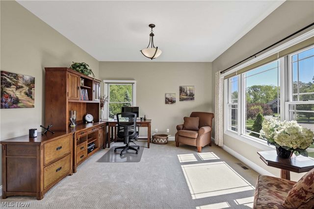 9000 Crooked Creek Lane, Broadview Heights, OH 44147